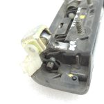 Oriģinālā automašīnas Mitsubishi L200 K7 ārējo durvju rokturis priekšējais kreisais MR401347