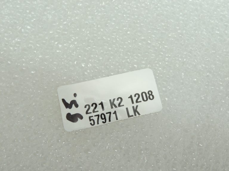 Oriģinālā Mitsubishi L200 K7 Iekšējo durvju rokturis priekšējais vai aizmugurējais kreisais MR738216