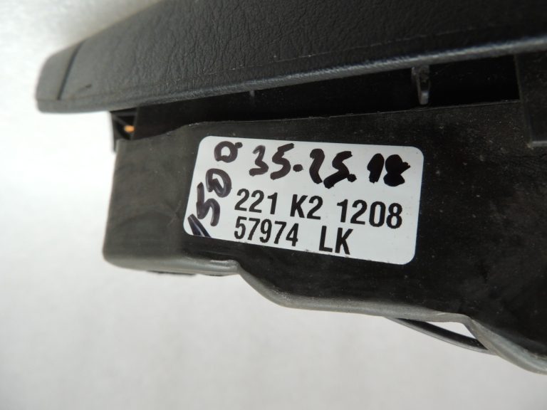 Oriģinālās Mitsubishi Pajero K9 stūres rata pārsegs stūres rata modulis MR799176