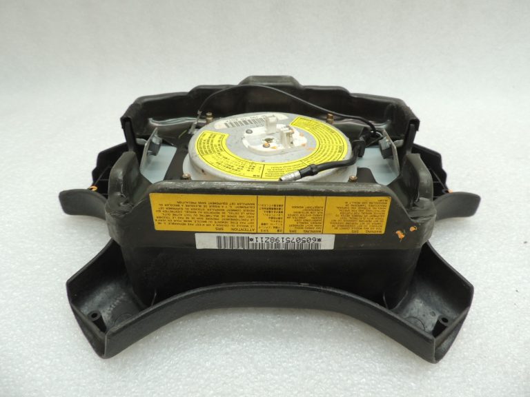 Oriģinālās Mitsubishi Pajero K9 stūres rata pārsegs stūres rata modulis MR799176