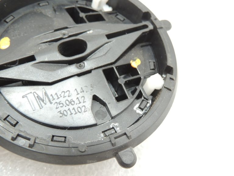 Oriģinālais BMW F07 F10 F11 E90LCI E91LCI Ārējo spoguļu servomotors 67137232744 RIGHT