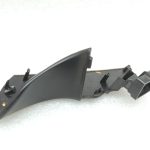 BMW F10 F11 kreisās puses spoguļa rāmja vāciņa apakšējā daļa