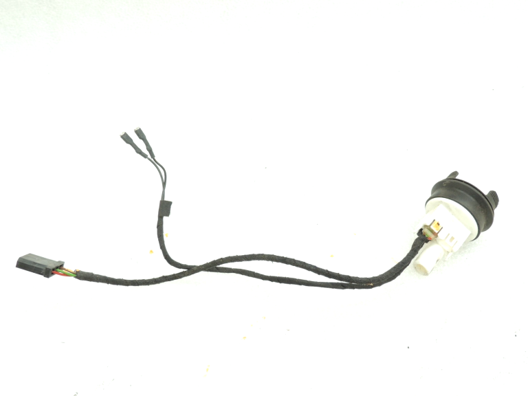 Oriģinālā BMW F06 F07 F10 F10 F11 Ārējo spoguļu vadu instalācija pa kreisi 67137232747