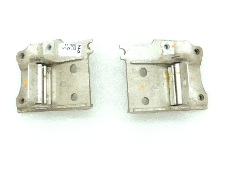 OEM BMW F06 F07 F10 F10 F11 F01 F02 Radiatora balsts kreisais labais 51117186513 51117186514
