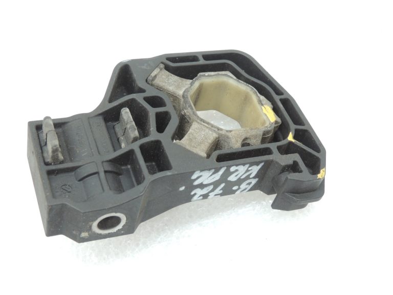 OEM BMW F06 F07 F10 F10 F11 F01 F02 Radiatora balsts kreisais labais 17117575247 17117575248