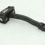 Oriģinālā BMW F10 F11 durvju bremze priekšējo durvju aizbīdņa eņģes durvju aizbīdnis 51217182005 7182005