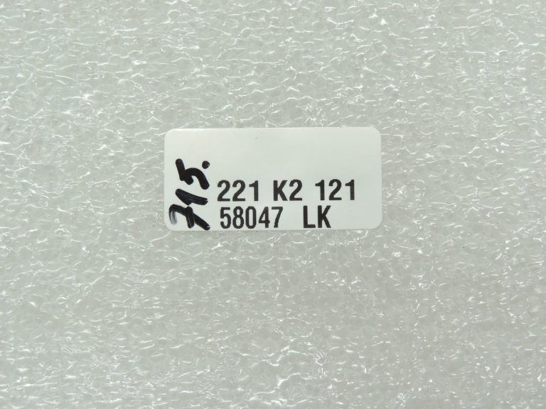 Oriģinālā BMW F10 F11 durvju bremze priekšējo durvju aizbīdņa eņģes durvju aizbīdnis 51217182005 7182005