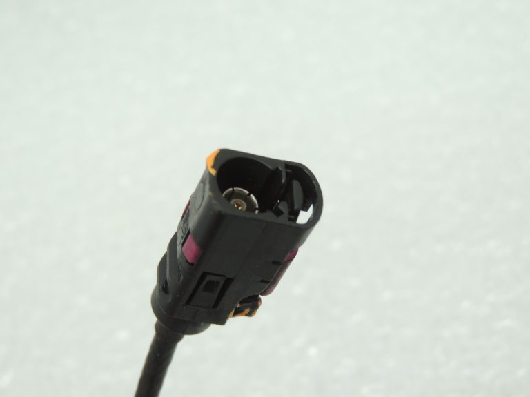 Oriģinālā BMW F07 F10 F11 bāzes plate telefona adaptera plates stiprinājums 84109215827 921582