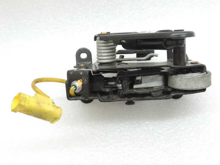 Oriģinālā BMW F06 F06 F10 F11 F11 F12 F01 F02 Aktīvā motora pārsega slēdzene labajā pusē 7184442