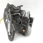 Oriģinālā BMW F06 F06 F10 F11 F11 F12 F01 F02 Aktīvā motora pārsega slēdzene labajā pusē 7184442
