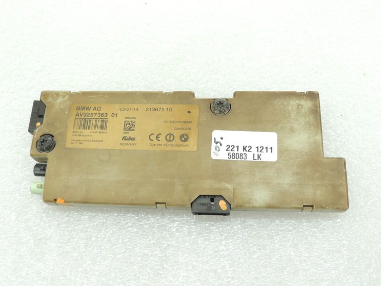 Oriģinālais BMW F10 F06 F06 F13 F01 F02 antenas pastiprinātājs ZB AM2FM-FB868 antenas pastiprinātājs