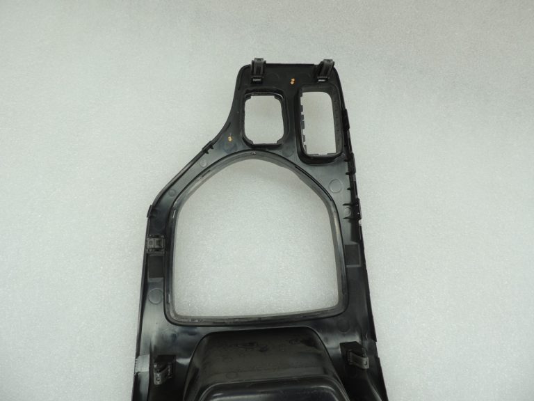 Ford Ranger P375 TKE instrumentu paneļa centrālās konsoles pārsegs EB3B21045B44BCW