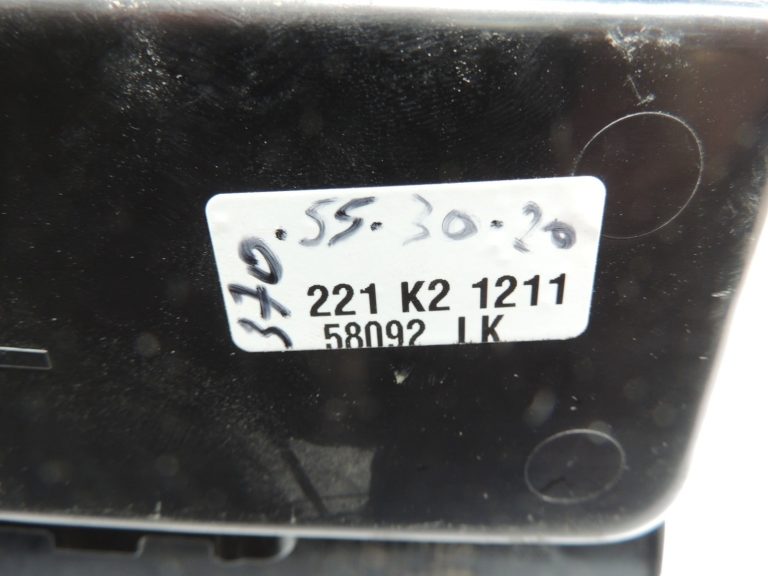 Ford Ranger P375 TKE instrumentu paneļa centrālās konsoles pārsegs EB3B21045B44BCW