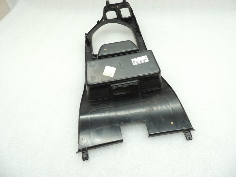 Ford Ranger P375 TKE instrumentu paneļa centrālās konsoles pārsegs EB3B21045B44BCW