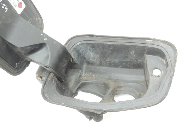 Ford Ranger P375 TKE dīzeļdegviela AdBlue degvielas uzpildes aizbīdnis Degvielas aizbīdnis ar eņģēm