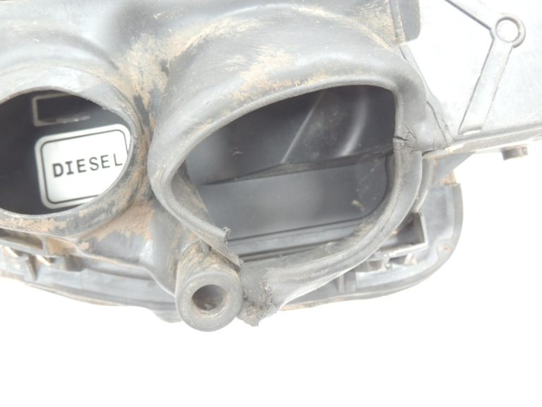 Ford Ranger P375 TKE dīzeļdegviela AdBlue degvielas uzpildes aizbīdnis Degvielas aizbīdnis ar eņģēm