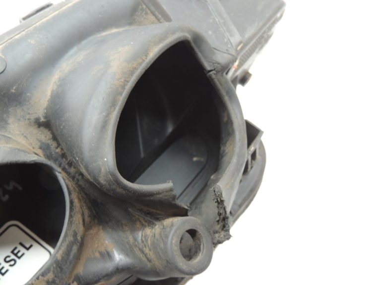 Ford Ranger P375 TKE dīzeļdegviela AdBlue degvielas uzpildes aizbīdnis Degvielas aizbīdnis ar eņģēm