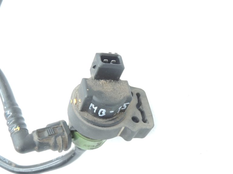 Mercedes W212 M271 degvielas izplūdes vārsts, elektromagnētiskais vārsts A2124702393