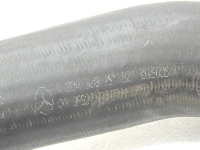 Mercedes W212 204 M271 uzpildes gaisa šļūtene A2045282582 uzpildes gaisa caurule
