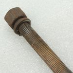 Ford Ranger P375 TKE aizmugurējā tilta atsperes kronšteins ar U veida skrūvi AB31-5705-CC