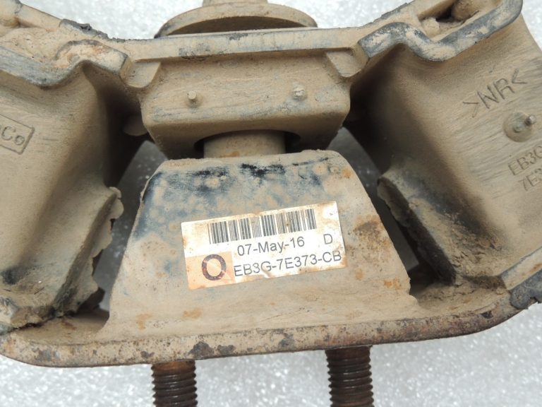 Ford Ranger P375 TKE 2.2TDCi manuālās transmisijas stiprinājums EB3G-7E373-CB