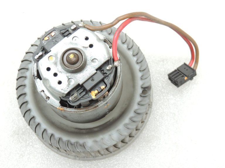 Oriģinālais Mercedes Benz E-Class W212 ventilators Gaisa pūtējs Interjera pūtējs A2128200708