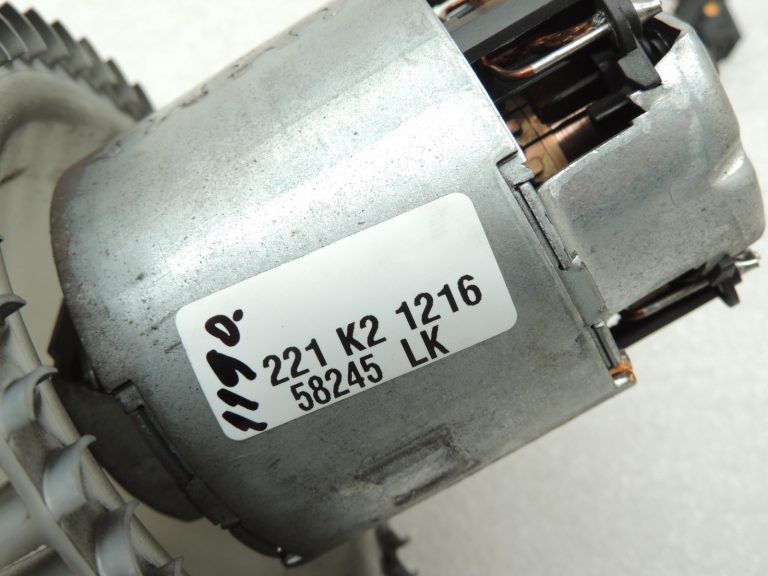 Oriģinālais Mercedes Benz E-Class W212 ventilators Gaisa pūtējs Interjera pūtējs A2128200708