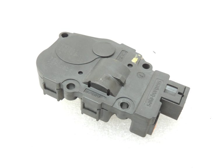 Oriģinālais Mercedes Benz E-Class W212 gaisa kondicionēšanas apsildes servomotors A2218200042