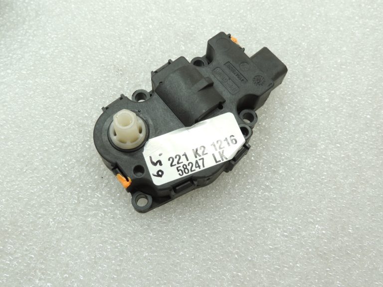 Oriģinālais Mercedes Benz E-Class W212 gaisa kondicionēšanas apsildes servomotors A2218200042