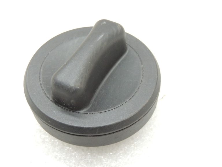 Oriģinālais Mercedes W212 degvielas vāciņš A2214700705