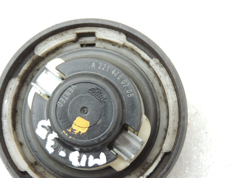 Oriģinālais Mercedes W212 degvielas vāciņš A2214700705
