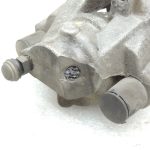 Oriģinālā aprīkojuma Mercedes W212 aizmugurējais bremžu suports pa labi A2124230181
