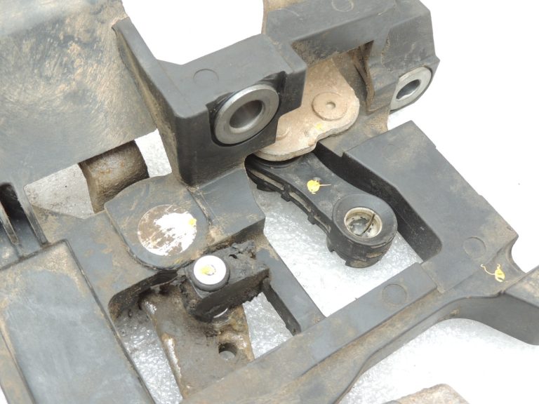 Ford Ranger P375 TKE manuālā pārnesumkārba TMT82 6 pakāpju pārslēgšanas vārti DB3R-7C372-EA