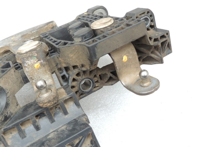 Ford Ranger P375 TKE manuālā pārnesumkārba TMT82 6 pakāpju pārslēgšanas vārti DB3R-7C372-EA