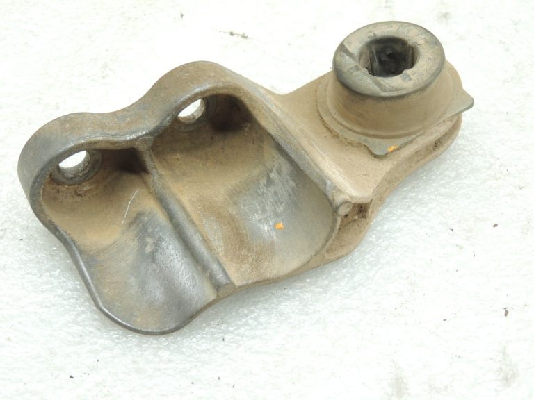 Ford Ranger P375 TKE 2.2TDCi izplūdes kronšteins EB3G-5261-AC