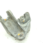 Opel Insignia A Astra J Zafira C Meriva B Pārnesumu pārslēgšanas troses kronšteins 55567787