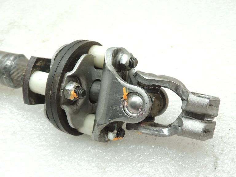 Ford Ranger P375 TKE stūres statnes vārpsta Stūres statnes universālā locītava EB3C-3C662-BC
