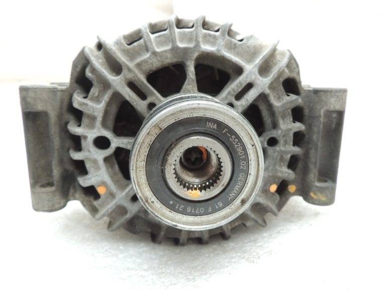 Oriģinālais Mercedes W212 M271 alternators 150A A0009063000