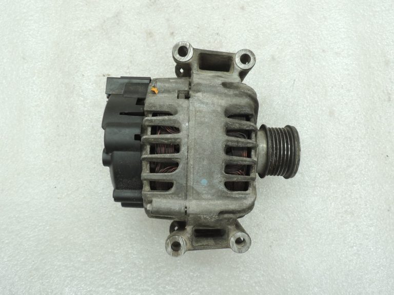 Oriģinālais Mercedes W212 M271 alternators 150A A0009063000