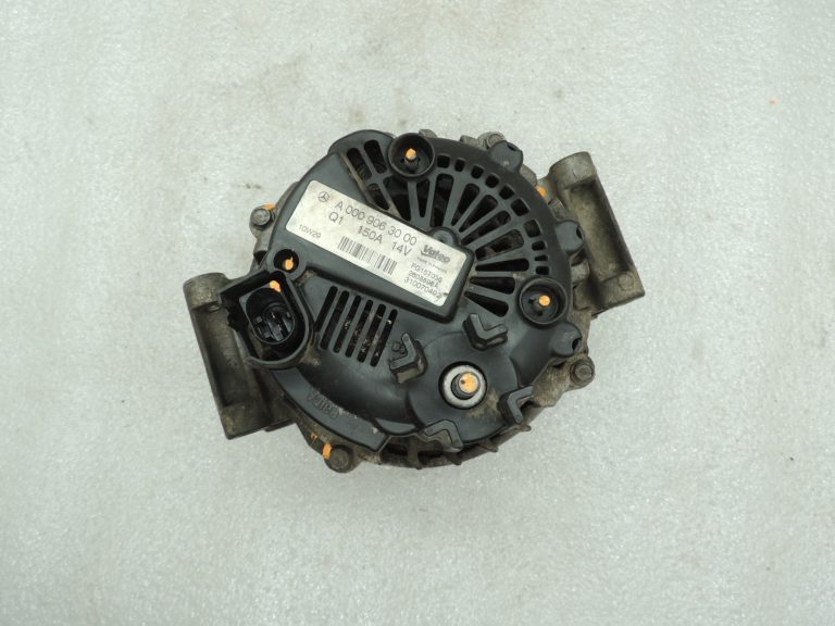 Oriģinālais Mercedes W212 M271 alternators 150A A0009063000