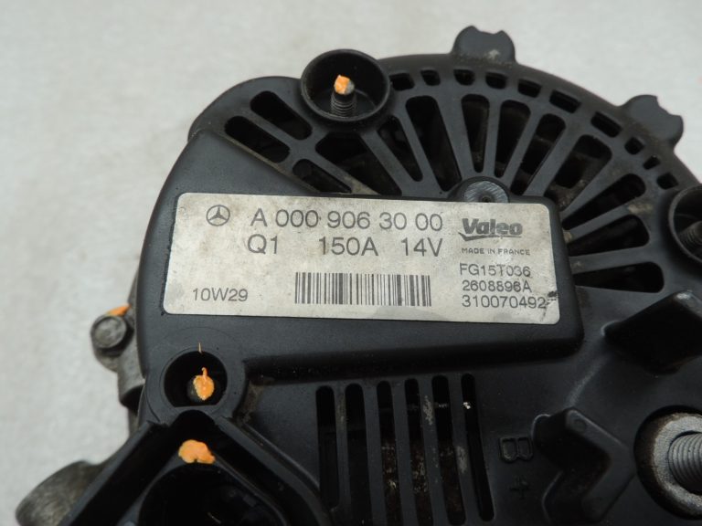 Oriģinālais Mercedes W212 M271 alternators 150A A0009063000