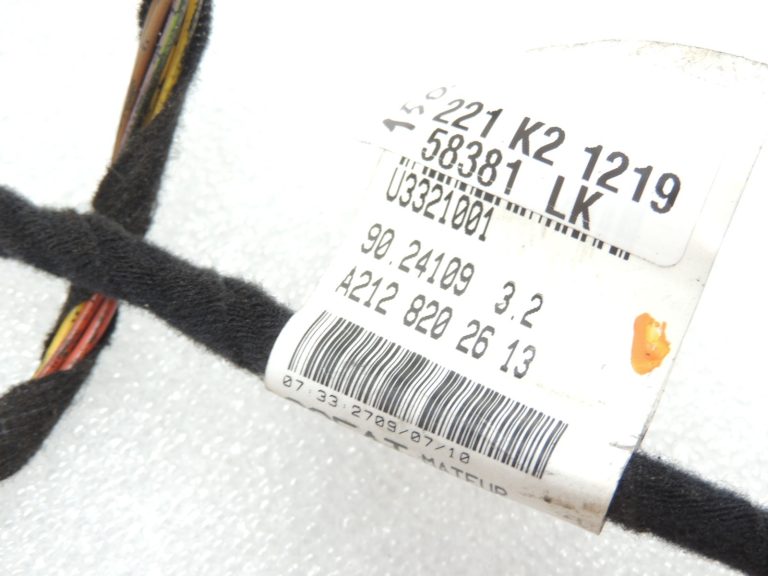 Oriģinālā Mercedes W212 salona apkures un gaisa kondicionēšanas instalācijas A2128202613 KLEIN DEFEKT