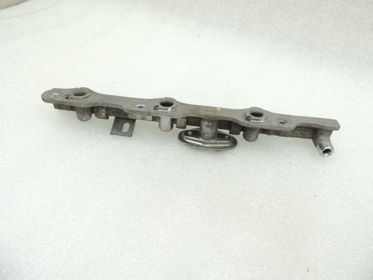 Oriģinālā Toyota M15AFKS benzīna iesmidzināšanas stienis 2381415070
