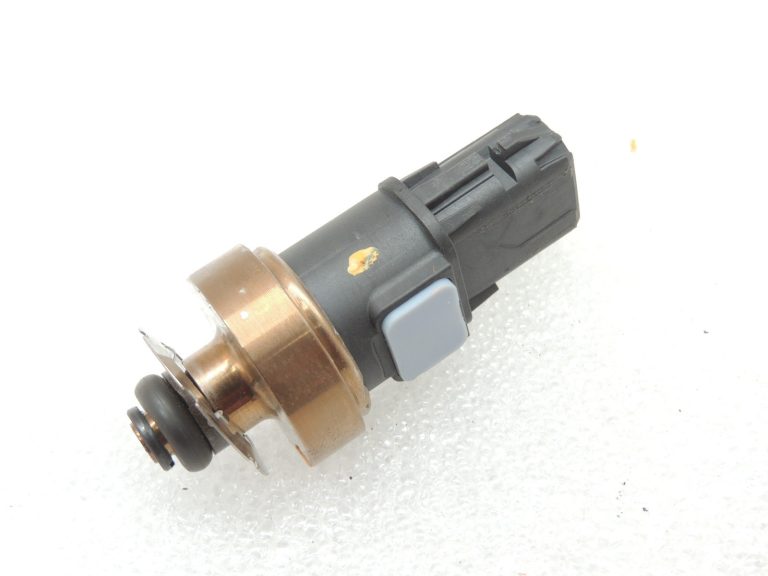 OE Toyota iesmidzināšanas sliedes augstspiediena degvielas spiediena sensors 8945833030