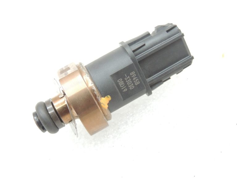 OE Toyota iesmidzināšanas sliedes augstspiediena degvielas spiediena sensors 8945833030