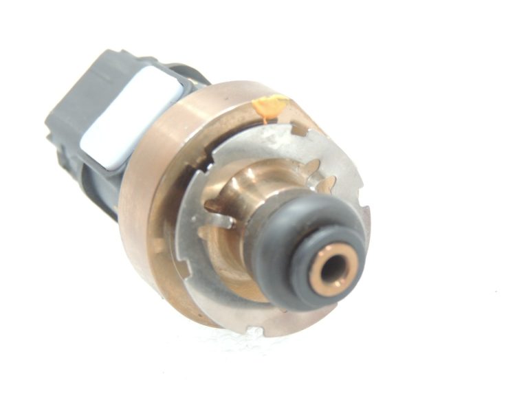 OE Toyota iesmidzināšanas sliedes augstspiediena degvielas spiediena sensors 8945833030