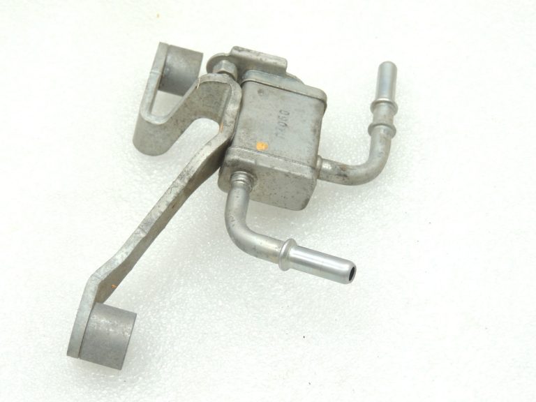 Oriģinālais Toyota M15AFKS 1.5i benzīna degvielas sadalītājs 2380215010
