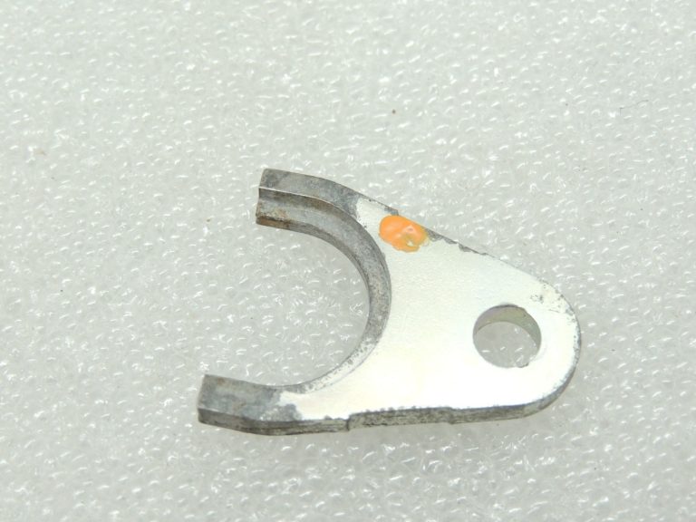 OE Toyota M15AFKS degvielas sadalītāja degvielas spiediena sensora spaile 2385125030