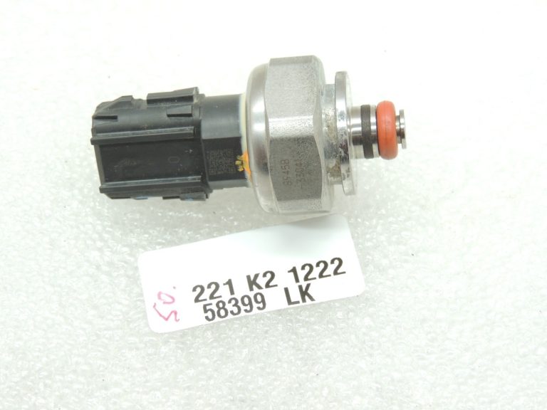 OE Toyota sliedes spiediena sensors zema spiediena degvielas spiediena sensors 8945833041