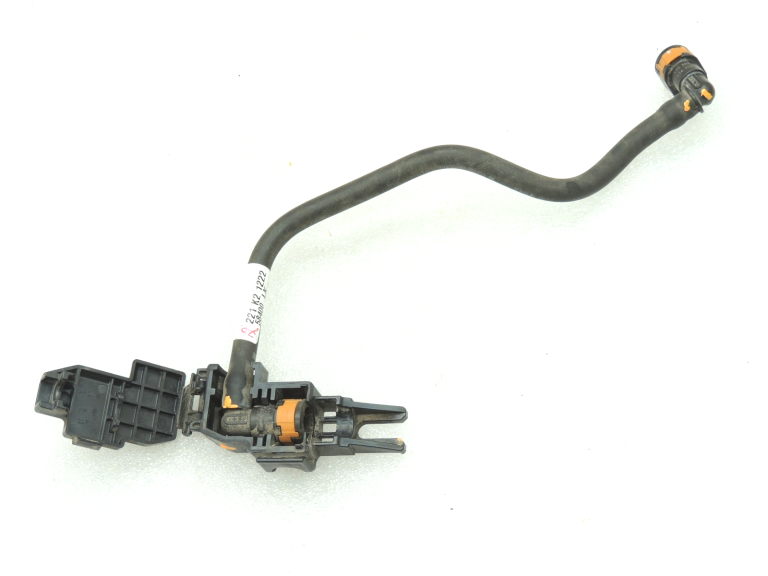 Toyota Yaris IV XP210 1.5 M15AFKS Degvielas padeves caurule 23901F303030